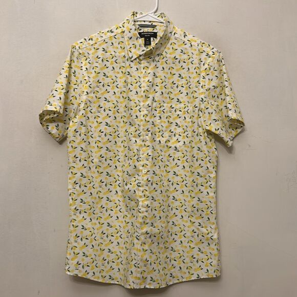 Nordstrom lemon pattern short sleeve button down trim fit shirt Size M EUC - Picture 3 of 10